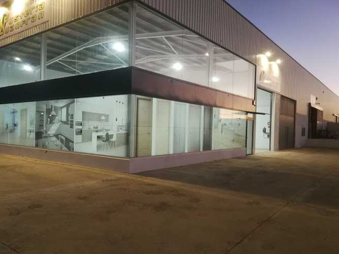 Fotografia tomada fuera de Fusteria Juanfran - Fabricant de mobles en Benicarló, Castellón