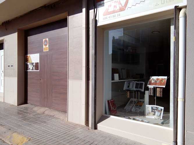 Fotografia tomada fuera de CLV TECNICA DE LA FUSTA - Carpintero en Benicarló, Castellón