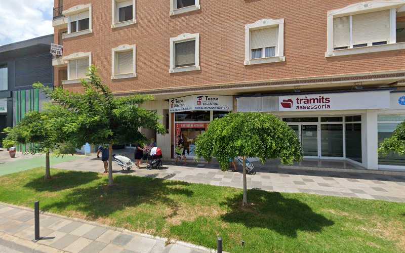 Fotografia tomada fuera de WOODCOM GLOBAL SL - Carpintero en Benicarló, Castellón