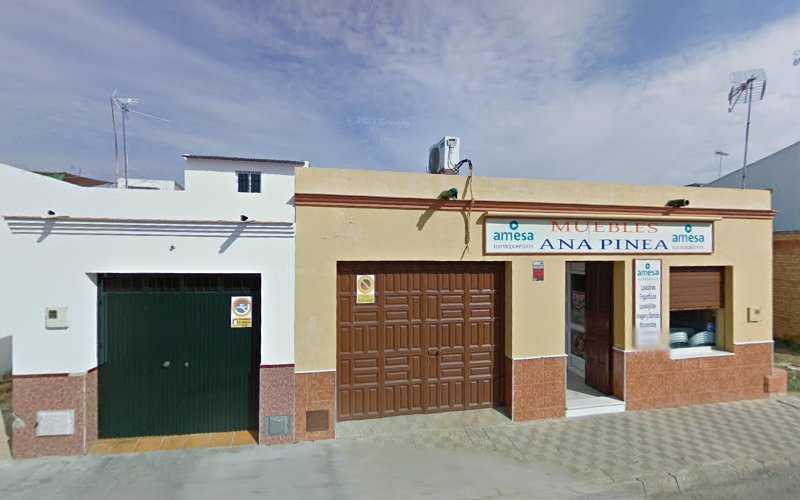 Fotografia tomada fuera de Muebles Ana Pinea - Tienda de muebles de cocina en Benacazón, Sevilla