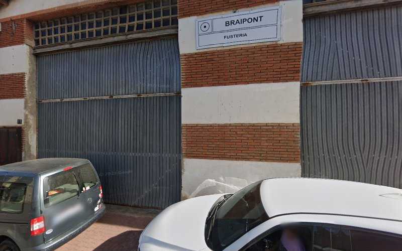 Fotografia tomada fuera de Braipont S.L - Establecimiento de venta de madera en Bellver de Cerdanya, Lérida