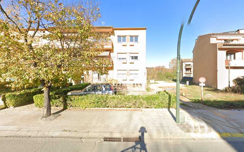 Fotografia tomada fuera de carpintería Francisco Pozo - Fabricant de mobles en Bescanó, Girona