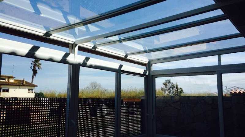 Fotografia tomada fuera de Tancaments Albert - Carpintería metálica y de aluminio en Fontcoberta, Girona