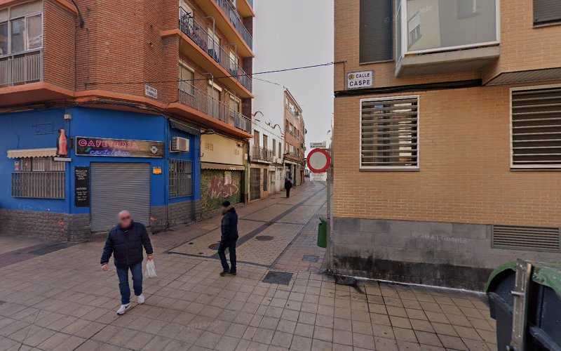 Fotografia tomada fuera de Aluminios Manoli - Carpintería metálica y de aluminio en Zaragoza, Zaragoza