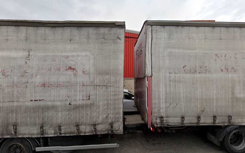 Fotografia tomada fuera de Beltrán Carpinteros - Tienda de armarios en Cuarte de Huerva, Zaragoza
