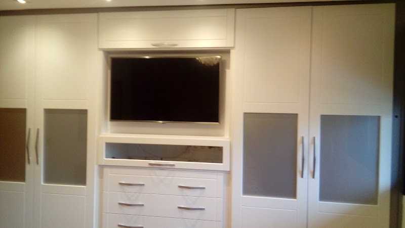 Fotografia tomada fuera de Puertas Arias - Ebanista en Zaragoza, Zaragoza