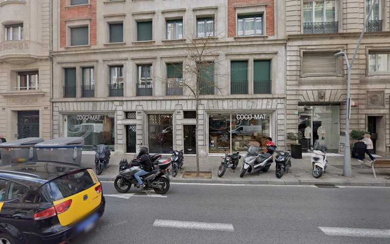 Fotografia tomada fuera de carpinteriaaluminiobarcelona.es - Carpintería metálica y de aluminio en Barcelona, Barcelona