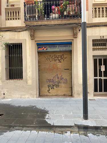 Fotografia tomada fuera de ATB Carpintería de aluminio - Carpintería metálica y de aluminio en Barcelona, Barcelona