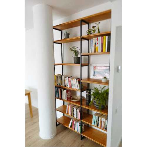 Fotografia tomada fuera de Palosanto - Carpintería en Barcelona, Barcelona