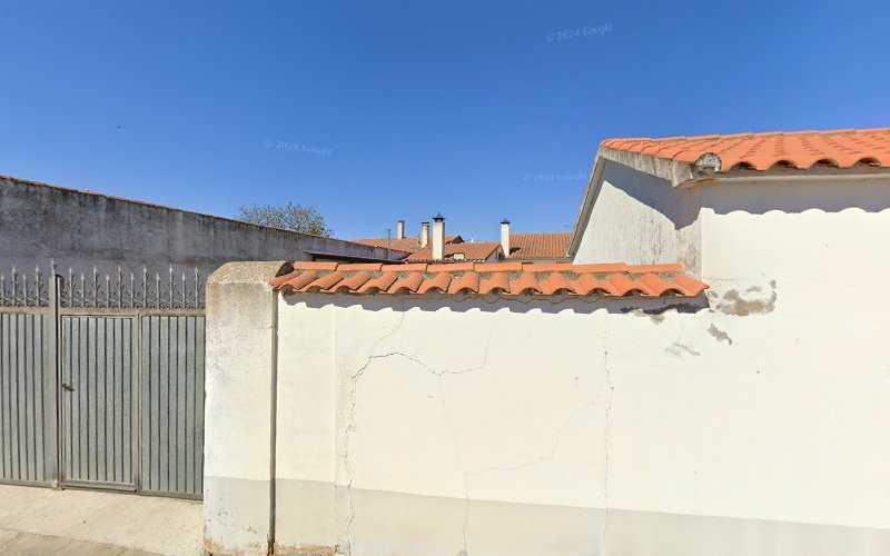 Fotografia tomada fuera de JULIAN GAVILAN S.L. - Carpintero en Cabrillas, Salamanca