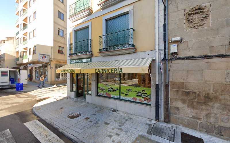 Fotografia tomada fuera de Carpintería Francisco Calvo Exposición - Tienda de muebles en Vitigudino, Salamanca