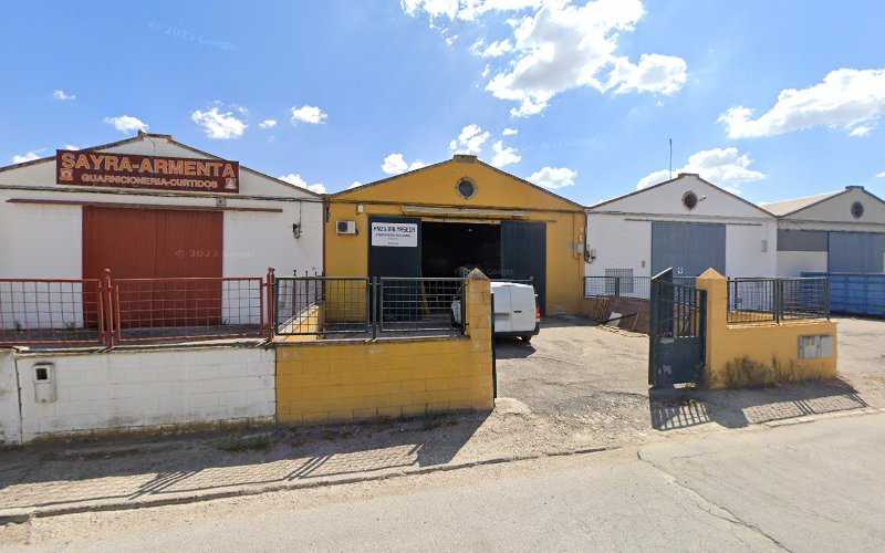 Fotografia tomada fuera de CARPINTERÍA HERMANOS BALMASEDA - Carpintería en Écija, Sevilla