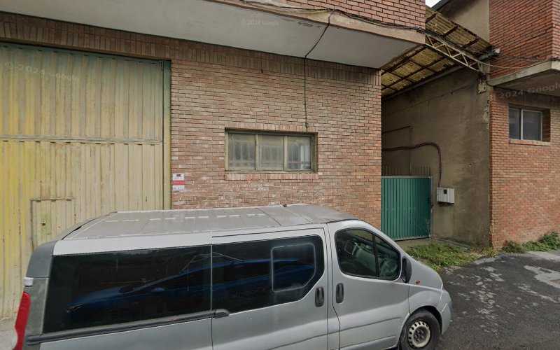 Fotografia tomada fuera de Gasan Burni Lanak SL - Carpintería metálica y de aluminio en Azpeitia, Guipúzcoa