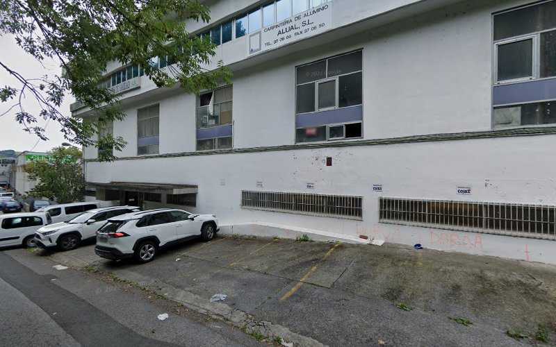 Fotografia tomada fuera de Carpintería de aluminio Alual, S.L. - Carpintería en Usurbil, Guipúzcoa