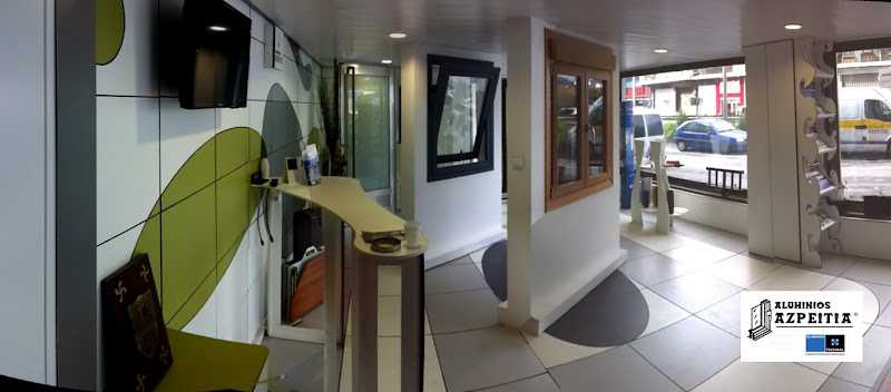 Fotografia tomada fuera de Aluminios Azpeitia SL - Carpintero en Azpeitia, Guipúzcoa