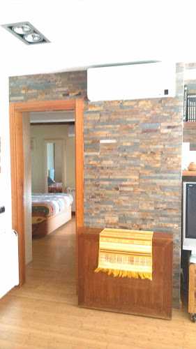 Fotografia tomada fuera de REFORMAS INTEGRALES ROQUETAS S.L - Remodelador en Barcelona, Barcelona