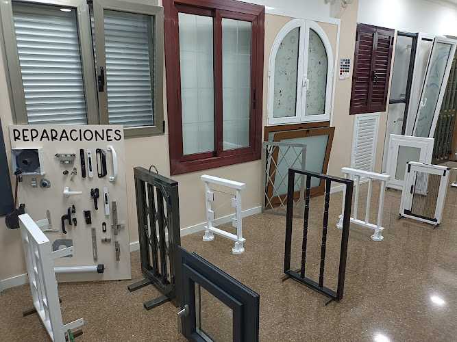 Fotografia tomada fuera de Carpintería de aluminio Cristalería - Fabricant de mobles en Barcelona, Barcelona