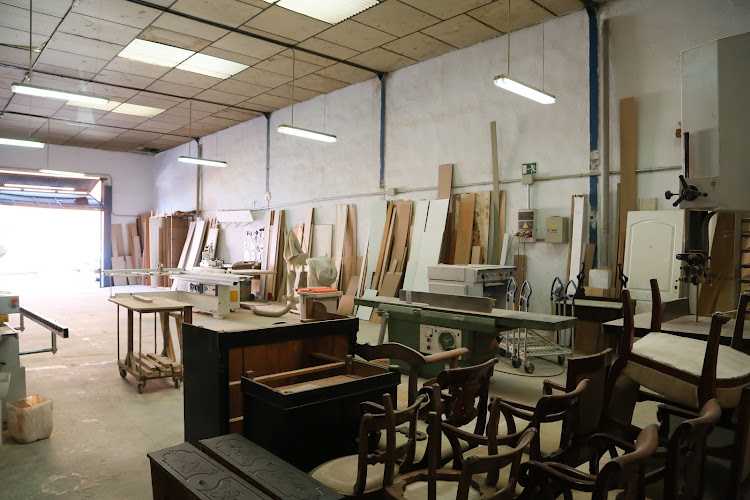 Fotografia tomada fuera de Carpinteria Madera y Arte - Carpintería en Fuenlabrada, Madrid