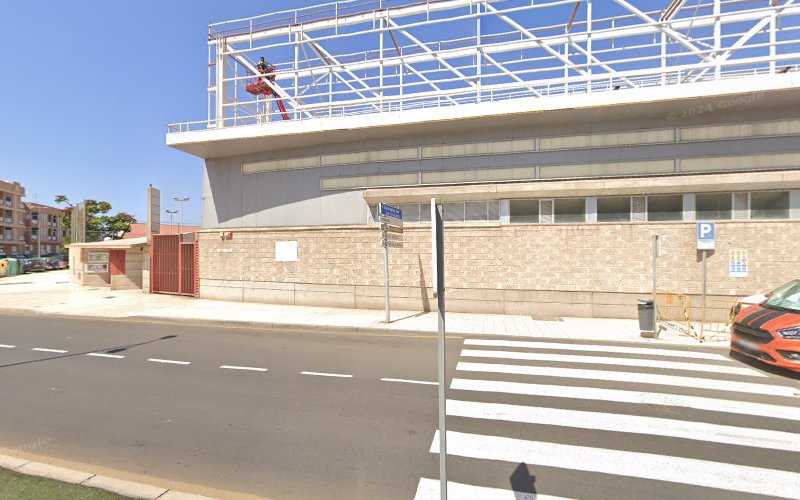 Fotografia tomada fuera de Vicente Hernández Rancel - Carpintería metálica y de aluminio en Las Galletas, Santa Cruz de Tenerife