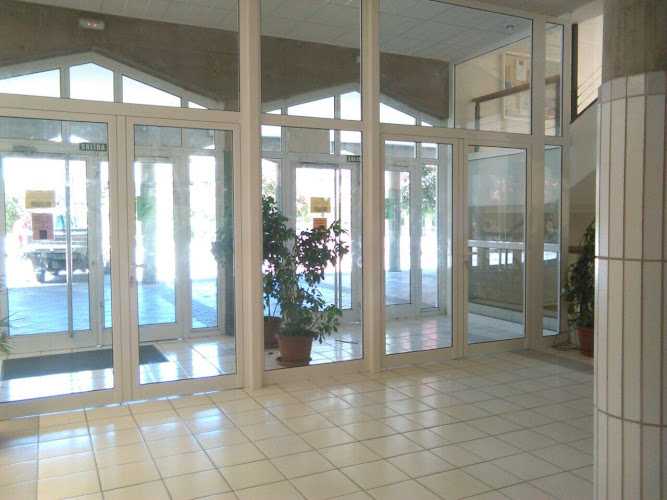 Fotografia tomada fuera de Aluminios Conruy - Carpintería metálica y de aluminio en Guargacho, Santa Cruz de Tenerife