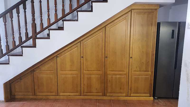 L&C Ebanistas S.L.U. - Carpintero en Comillas, Cantabria