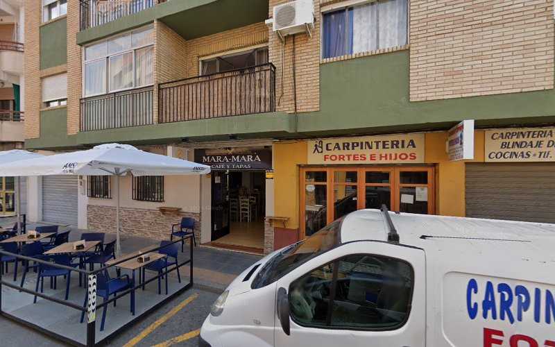 Fotografia tomada fuera de Carpintería Fortes e Hijos - Carpintero en Motril, Granada