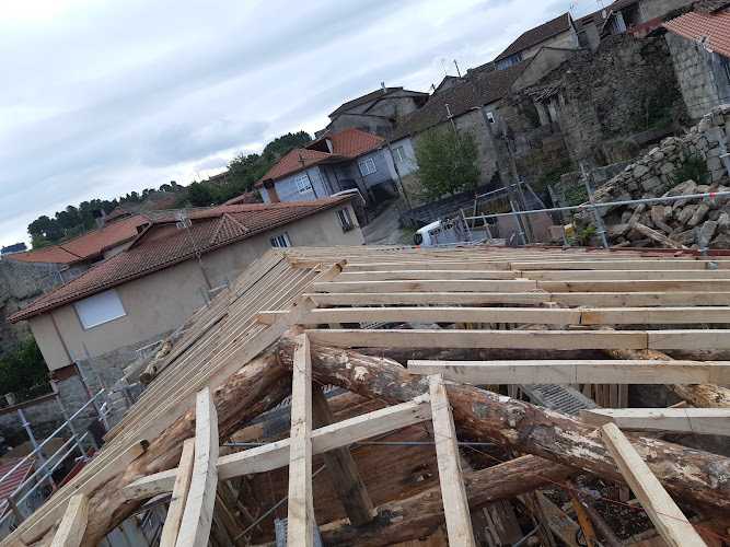 Fotografia tomada fuera de Carpintería Campos Ramos s.l. - Servicio de limpieza por chorro de arena en Amoeiro, Orense