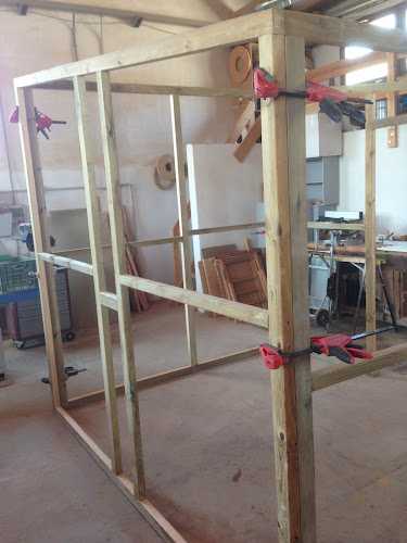 Fotografia tomada fuera de Fusteria Basco - Establecimiento de venta de madera en Fatarella ( La ), Tarragona