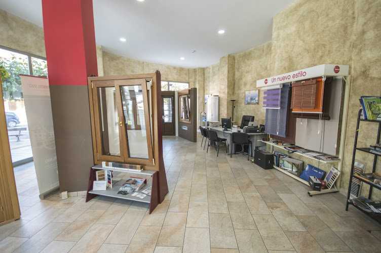 Fotografia tomada fuera de Tecar Ventanas - Carpintería metálica y de aluminio en Haro, La Rioja