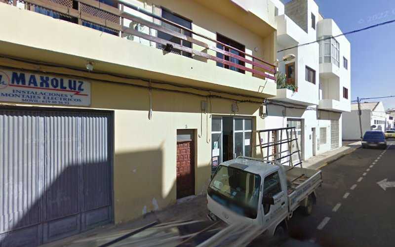 Fotografia tomada fuera de Cristalería Tiquital - Carpintería metálica y de aluminio en Gran Tarajal, Las Palmas