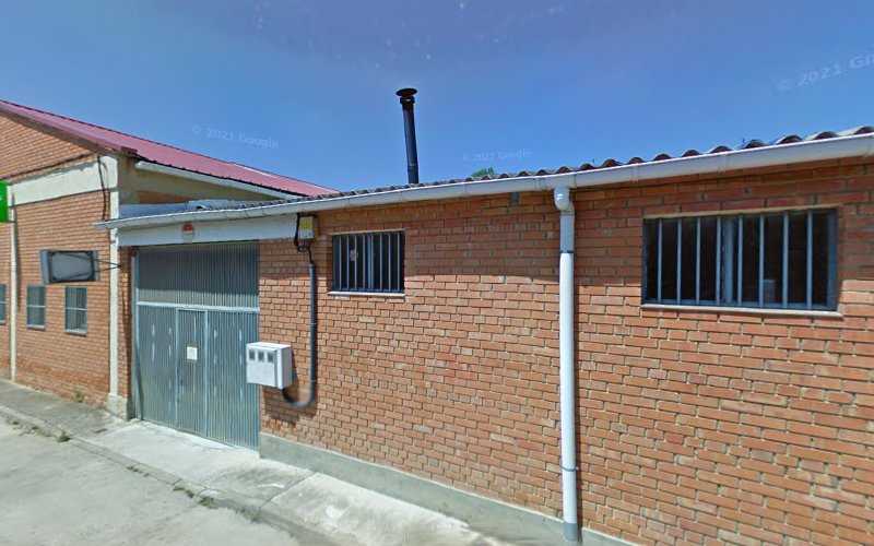 Fotografia tomada fuera de Carpintería Ebanistería Vicar - Carpintero en Villalobón, Palencia