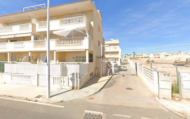 Fotografia tomada fuera de MQMadera - Carpintero en Gran Alacant, Alicante