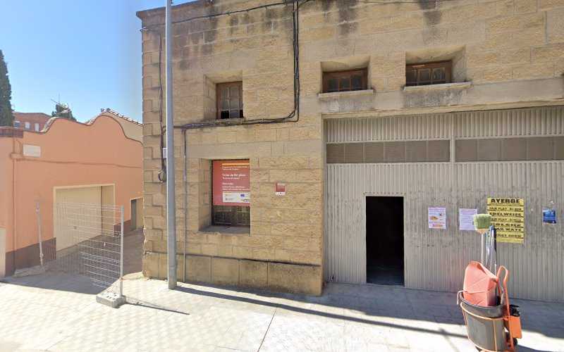 Fotografia tomada fuera de Carpintería Alfonso bercero - Carpintería en Ayerbe, Huesca