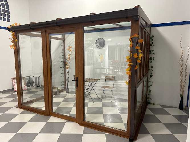 Fotografia tomada fuera de Aluminios Ria De Aviles - Carpintería metálica y de aluminio en Avilés, Asturias