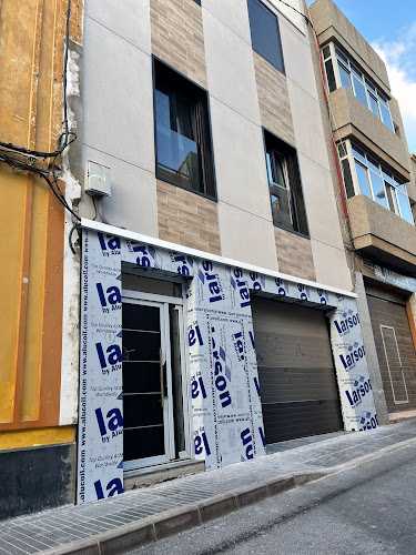 Fotografia tomada fuera de CGG ALUMINIO Y PVC - Carpintería metálica y de aluminio en Arucas, Las Palmas