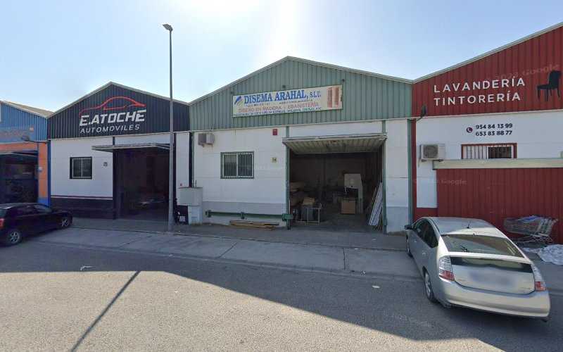 Fotografia tomada fuera de Disema Arahal S.L.U - Carpintería en Arahal, Sevilla