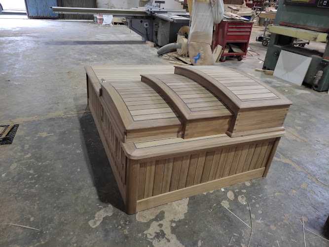 Fotografia tomada fuera de Teak And Glue Carpentry - Carpintería en Alzira, Valencia