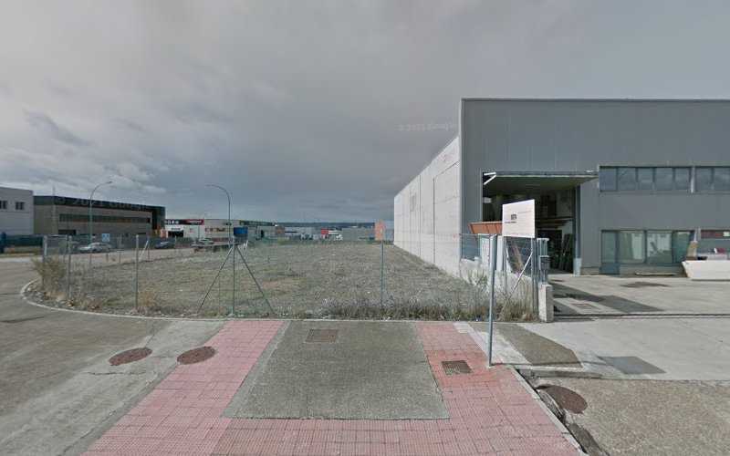 Fotografia tomada fuera de Riesgometal S.L. - Carpintería metálica y de aluminio en Palencia, Palencia