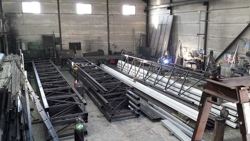 Fotografia tomada fuera de ROCOM - Carpintería metálica y de aluminio en El Viso del Alcor, Sevilla