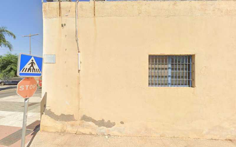 Fotografia tomada fuera de Carpinteria metálica mañas - Carpintería metálica y de aluminio en La Mojonera, Almería