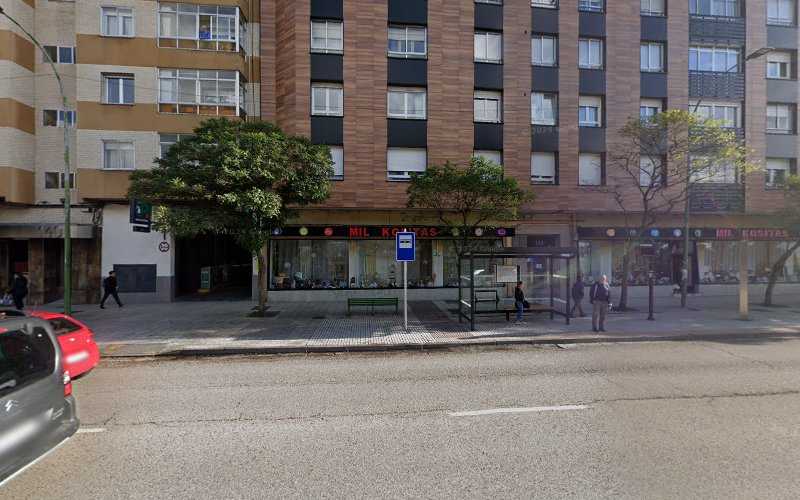 Fotografia tomada fuera de Ebanistería P. Revilla - Tienda de armarios en Burgos, Burgos