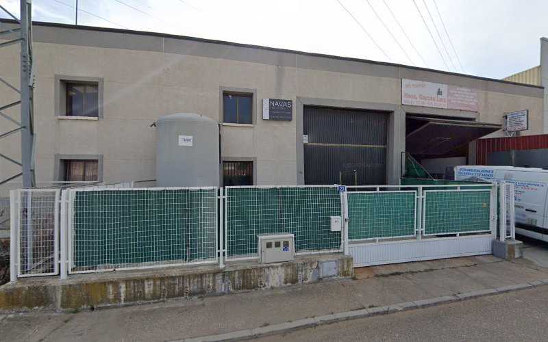 Fotografia tomada fuera de EBANISTERÍA NAVAS - Carpintería en Santovenia de Pisuerga, Valladolid