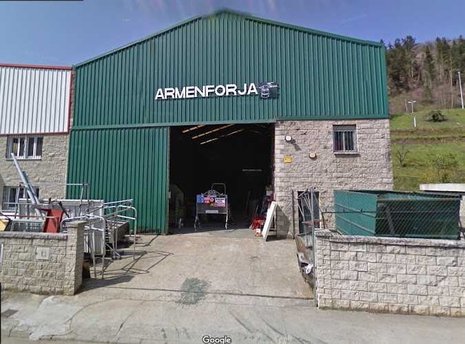 Fotografia tomada fuera de Armenforja - Carpintería metálica y de aluminio en Cangas del Narcea, Asturias