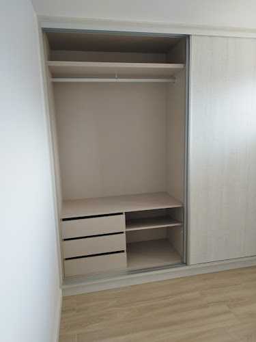 Fotografia tomada fuera de Mobiliario Cocipuerta S L - Carpintería en Callosa de Segura, Alicante