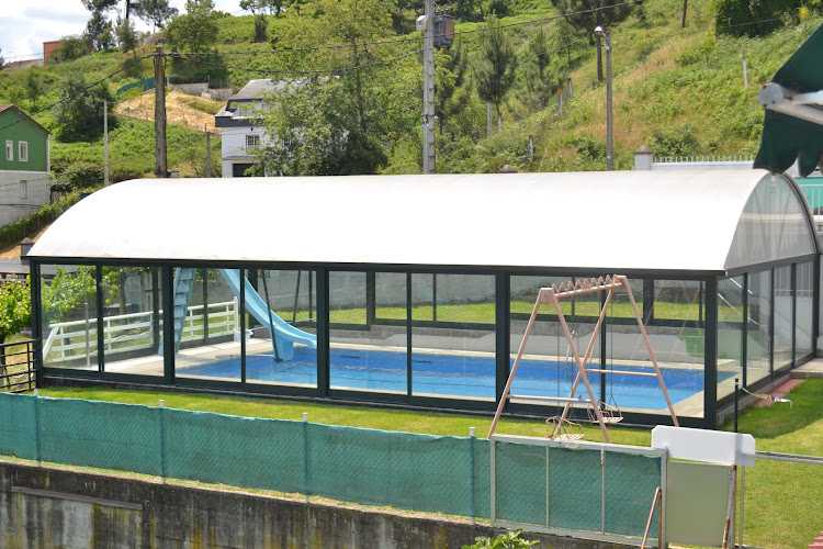 Fotografia tomada fuera de Carpintería de aluminio A. G. Menor S.L. - Carpintería metálica y de aluminio en Ourense, Orense