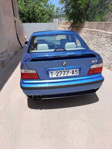 Fotografia tomada fuera de Fusteria Son Peladí - Carpintero en Palma de Mallroca, Baleares