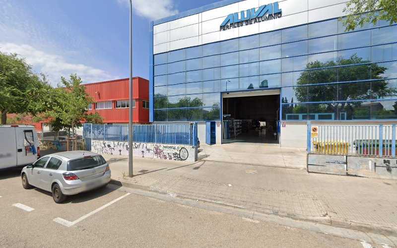 Fotografia tomada fuera de Aluval mallorca - Carpintería metálica y de aluminio en Palma, Baleares