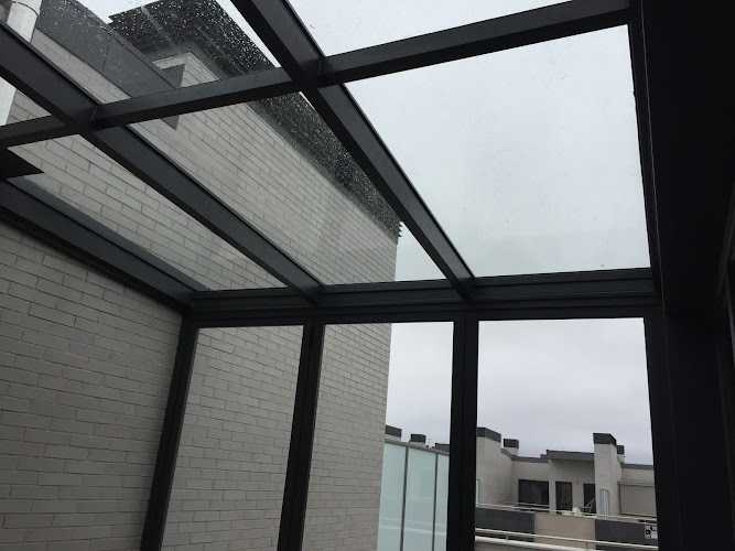 Fotografia tomada fuera de Metalvan Carpintería en Aluminio y PVC - Carpintería metálica y de aluminio en Villariezo, Burgos