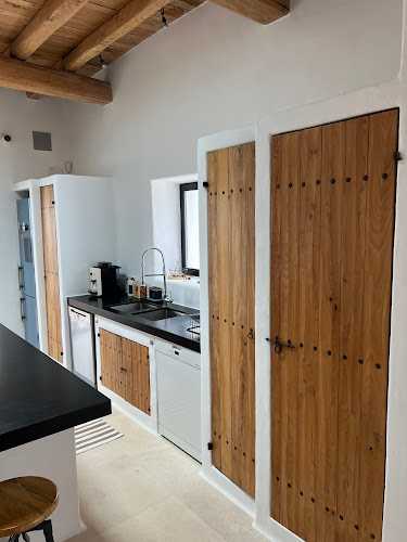 Fotografia tomada fuera de Carpintería GORNO - Carpintería en Santa Eulària des Riu, Baleares