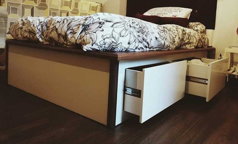 Fotografia tomada fuera de Ebanistería Hidalgos - Tienda de armarios en Villagonzalo Pedernales, Burgos